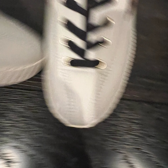 Tretorn white leather and suede sneakers size 8 - Picture 6 of 8